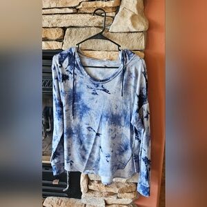 Small hooded sweater